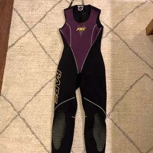 Bare wet suit for women